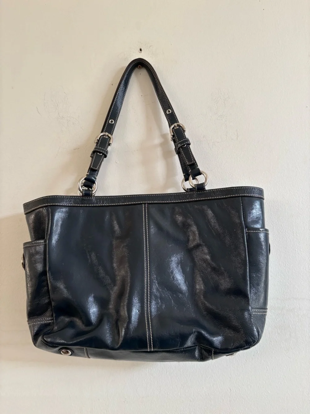 Vintage Coach Legacy Midnight Blue Patent Leather Turnlock tote bag - Picture 8 of 8